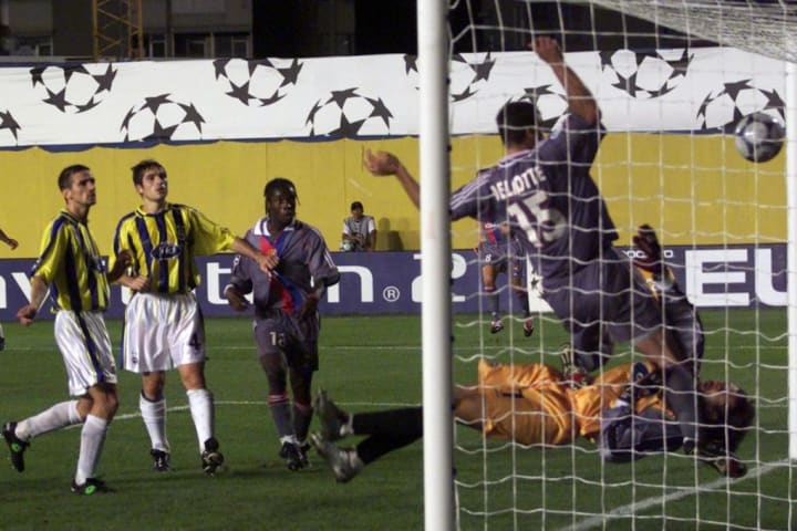FOOT-LIGUE-FENERBAHCE-LYON