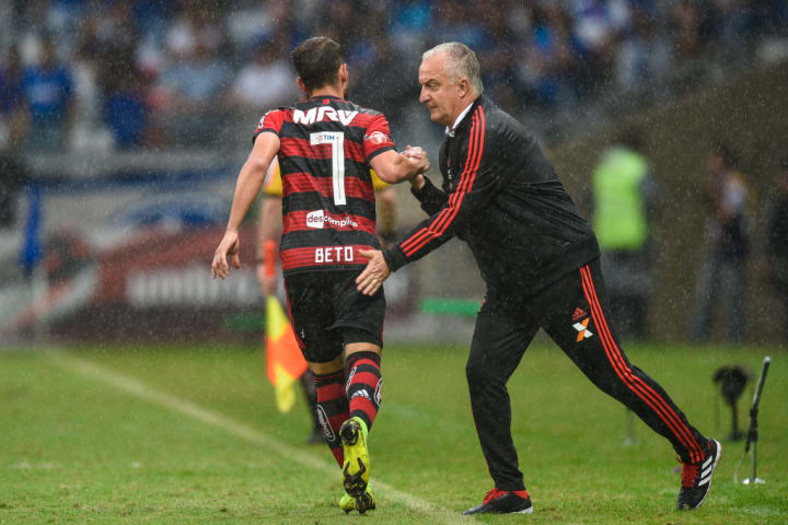 Escalação do Flamengo: Dorival encara o Coritiba sem o quarteto de frente  titular; veja lista, flamengo