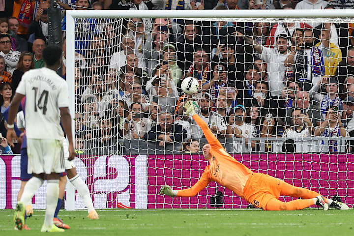 FBL-ESP-LIGA-REAL MADRID-BARCELONA