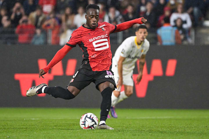 FBL-FRA-LIGUE1-RENNES-LENS