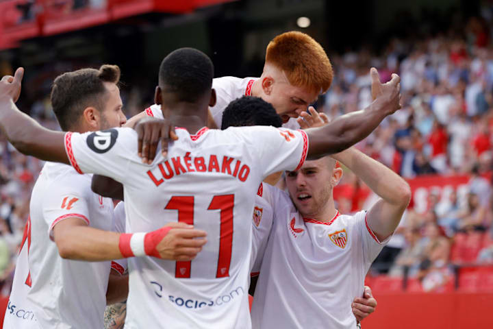 Dodi Lukebakio, Gerard Peque Fernandez, Saul Niguez, Valentin Barco