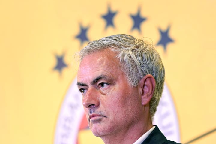 FBL-TUR-FENERBAHCE-MOURINHO