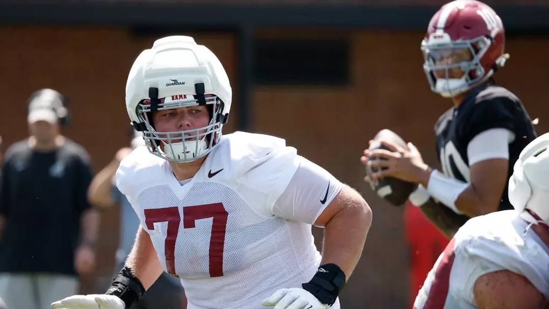 8/5/26 MFB First fall Practice Alabama Offensive Lineman Jackson Lloyd (77) 8/5/26 MFB First fall Practice Alabama Offensive Lineman Jackson Lloyd (77)