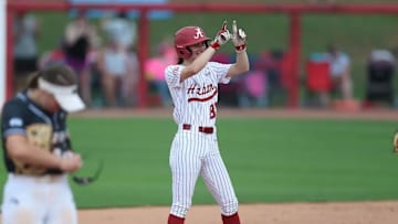 Alabama Softball Player Lauren Johnson (88) celebrates against Mizzou at Rhoads Stadium in Tuscaloosa, AL on Sunday, Apr 27, 2025