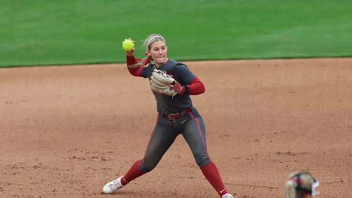 Alabama Softball Freshman Infielder to Enter Transfer Portal