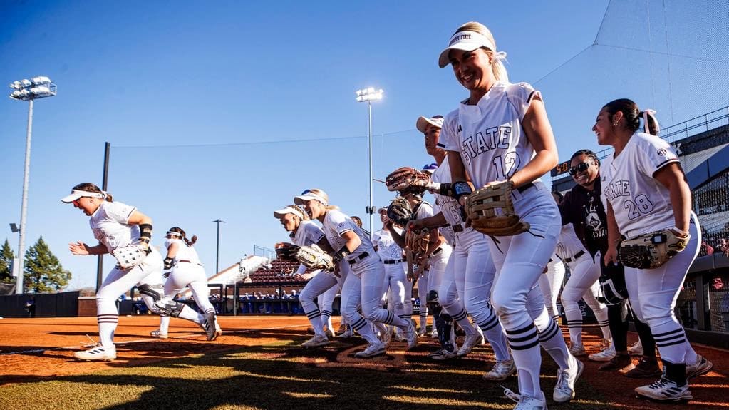 Mississippi State Falls to Tennessee 7-3 but Highlighted by Paige Cook’s Homer