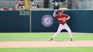 Alabama's Jon Young Jr. (31).