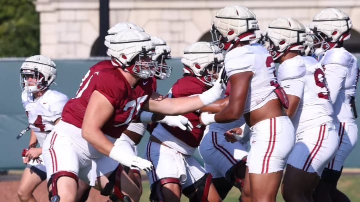 Alabama linemen at practice