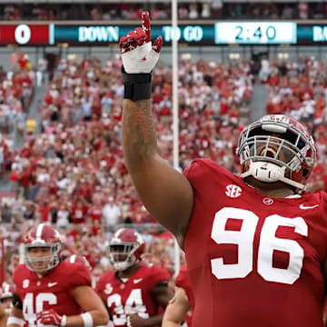 Alabama Defensive Lineman Tim Keenan III (96) takes the field against Western Kentucky University at Bryant-Denny Stadium in Tuscaloosa, AL on Saturday, Aug 31, 2024.