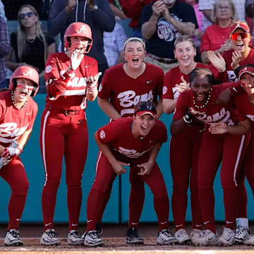 Alabama Softball Player Kali Heivilin (22) celebrates a homerun with her teammates against Oklahoma at Rhoads Stadium in Tuscaloosa, AL on Sunday, Apr 13, 2025.