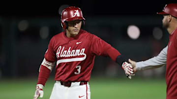 Kade Snell (3) in a game against Tennessee.