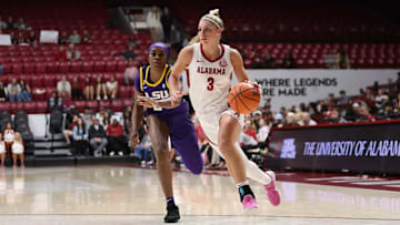 Alabama Guard Sarah Ashlee Barker (3) drives the lane against LSU at Coleman Coliseum in Tuscaloosa, AL on Thursday, Feb 27, 2025.