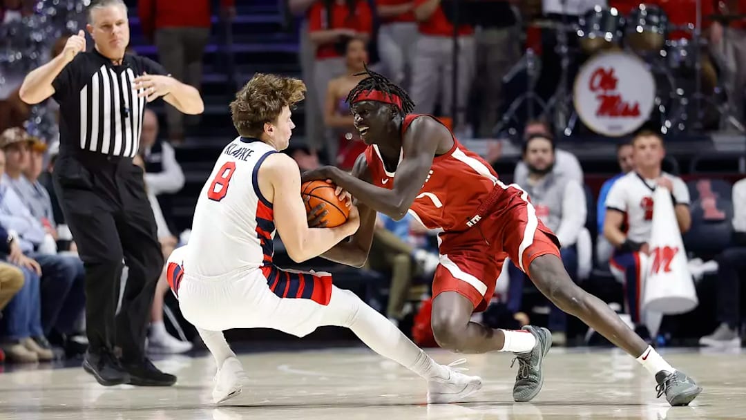 Alabama Alabama forward Taylor Bol Bowen (7) in action against Ole Miss at The Sandy and John Black Pavilion in Oxford, MS on Wednesday, Feb 11, 2026.