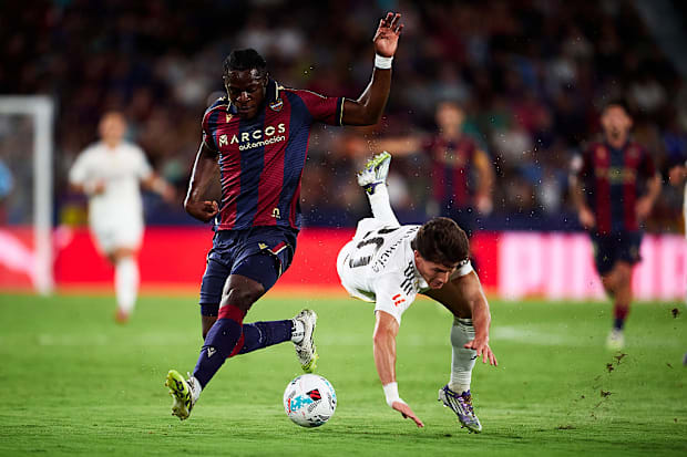 Barca muốn ra đi ngay trong kỳ chuyển nhượng mùa Đông này 5 01k8vaqt9vv6v3j935d9