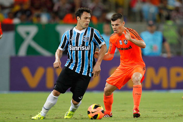 5 grandes jogadores que já atuaram por Grêmio e Cruzeiro