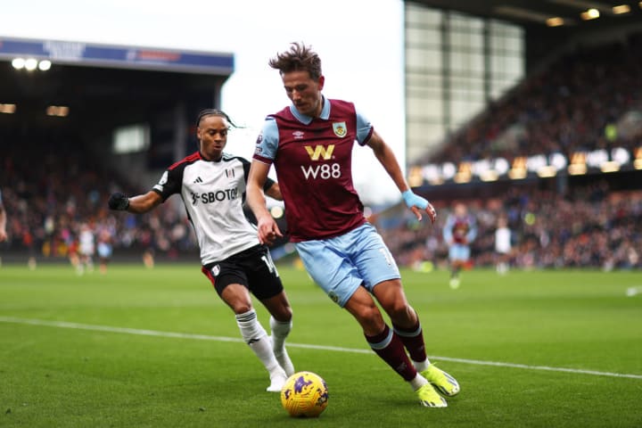 Sander Berge, Bobby Reid