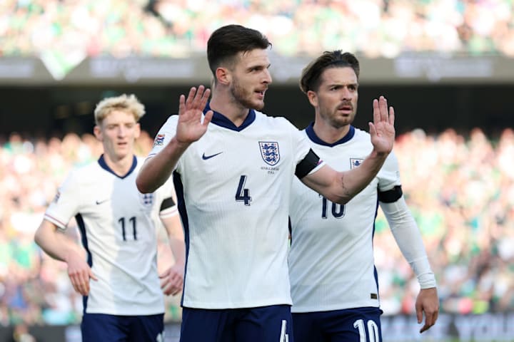 Declan Rice bereaksi atas golnya untuk Inggris saat melawan Irlandia di Dublin