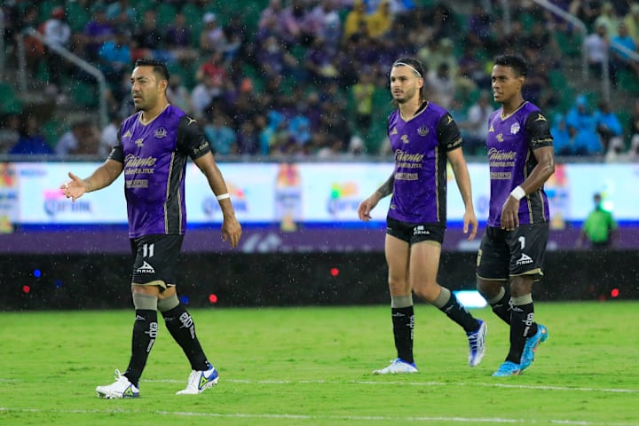 Marco Fabian, Nicolas Benedetti, Edgar Barcenas