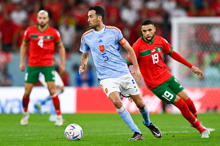 Youssef En Nesyri, Sergio Busquets