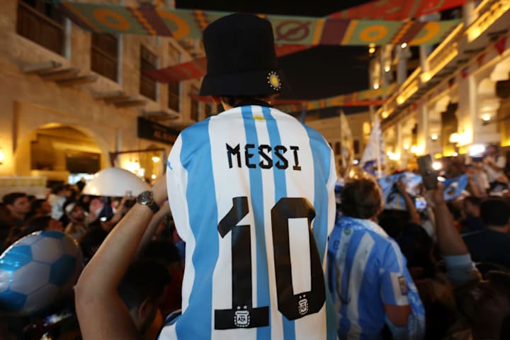 Argentinian Fans Gather Before Final Against France - FIFA World Cup Qatar 2022