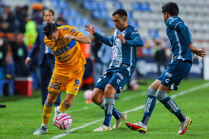 Florian Thauvin, Luis Chavez