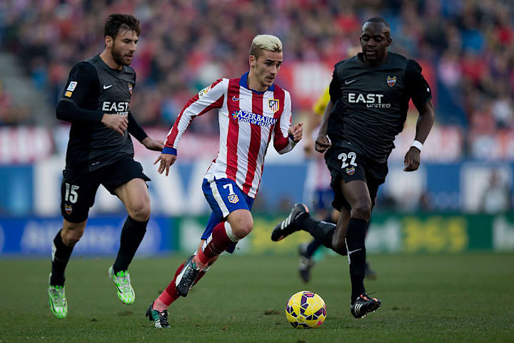 Antoine Griezmann, Nikolao Karampelas, Mohamed Sissoko