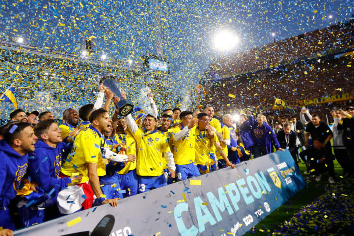Boca Juniors v Independiente - Liga Profesional 2022