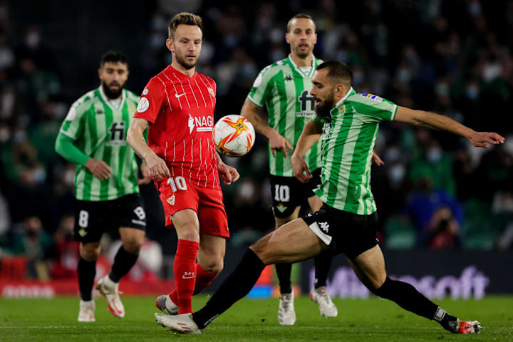 Borja Iglesias, Ivan Rakitic