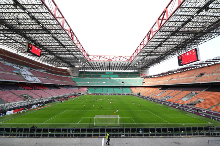 AC Milan v Genoa CFC - Serie A