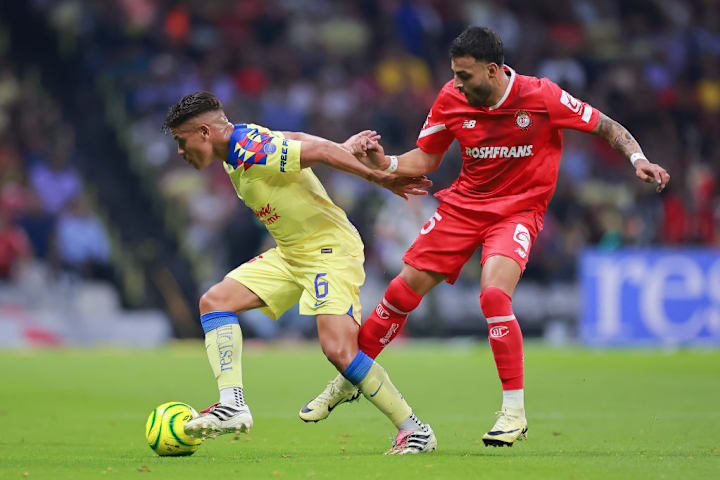 Jonathan Dos Santos, Alexis Vega
