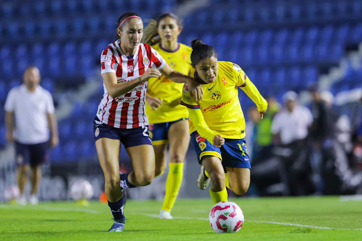 Angelica Torres, Natalia Mauleon