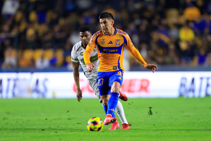 Jesus Angulo, Jose Zuniga