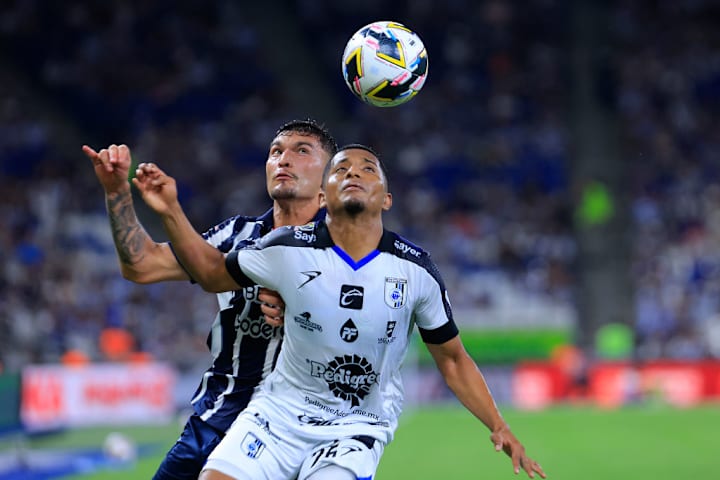 Brandon Vazquez, Jonathan Perlalza
