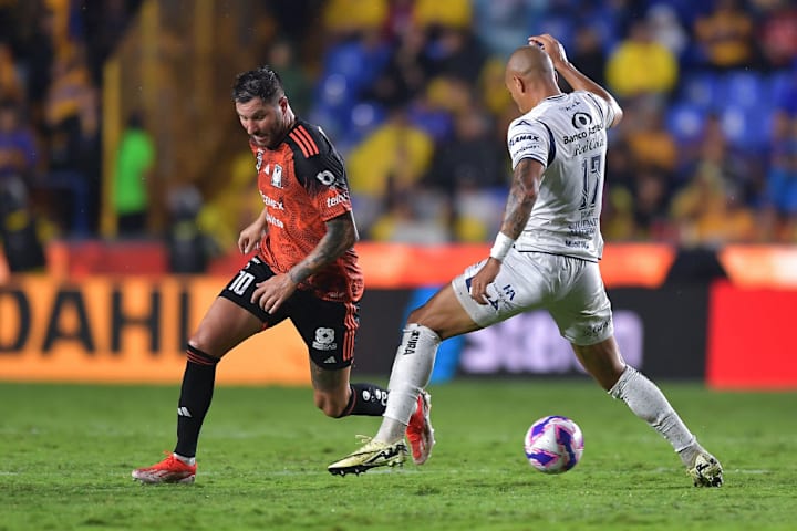 Andre-Pierre Gignac, Emanuel Gularte
