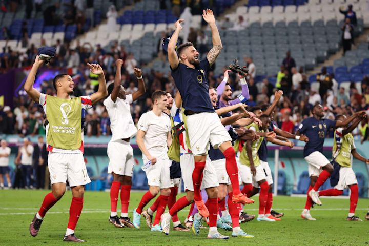 Olivier Giroud menciptakan sejarah dalam kemenangan Prancis dengan skor 4-1 atas Australia