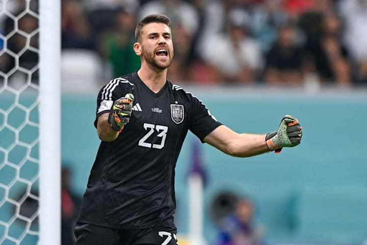 Unai Simon melakukan beberapa penyelamatan penting untuk Timnas Spanyol