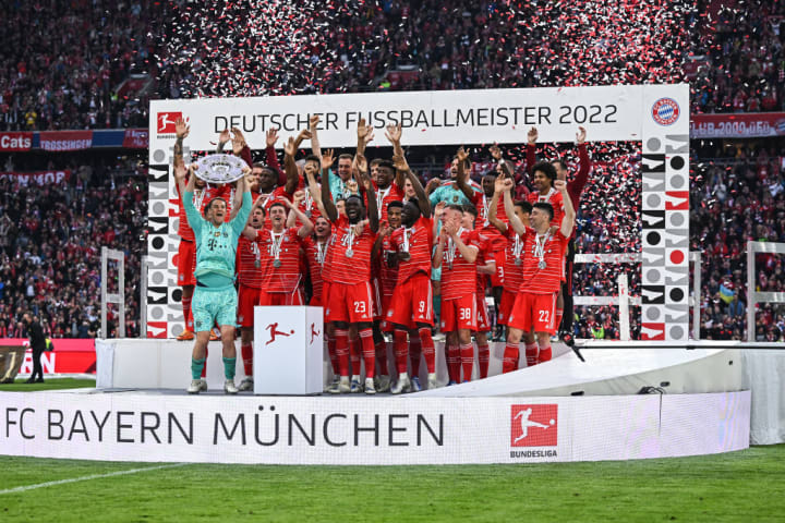 FC Bayern München v VfB Stuttgart - Bundesliga