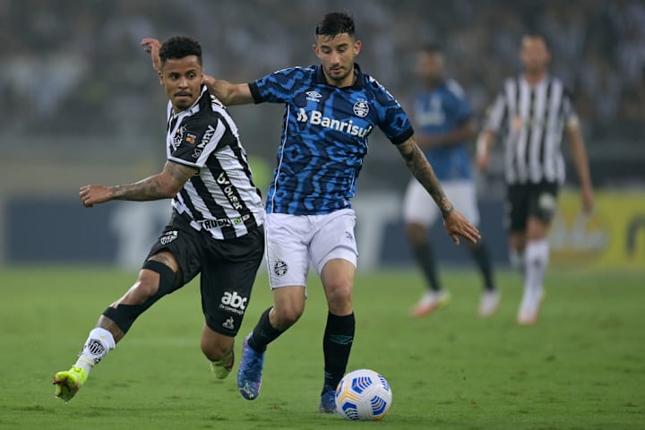 Villasanti Grêmio Meio-campo Campeonato Brasileiro