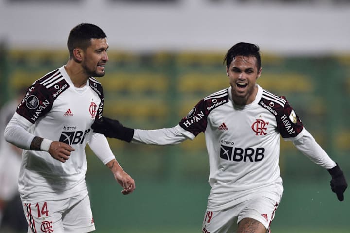 Michael Delgado Giorgian de Arrascaeta Flamengo 