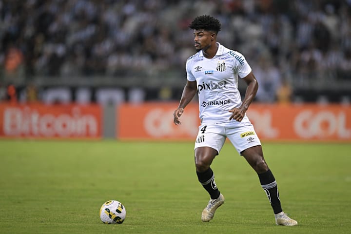 Santos Corinthians Brasileirão Eduardo Bauermann