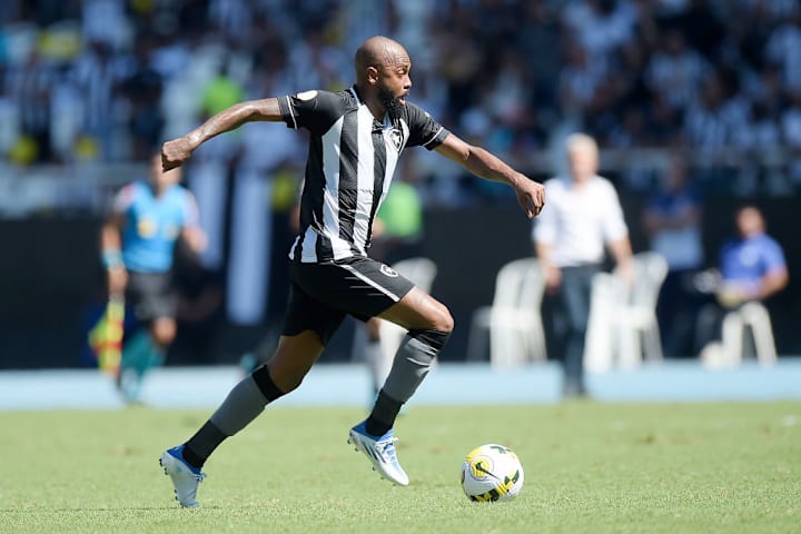Chay Botafogo Meia-atacante 2023 Elenco Retorno Cruzeiro Futebol