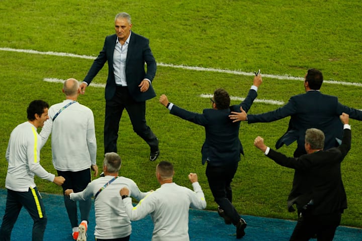 Tite Técnico Brasil Futebol Seleção Brasileira Copa do Mundo