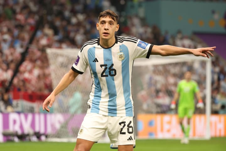 Nahuel Molina Lateral Argentina Escalação Final Copa do Mundo