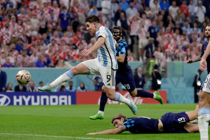 Julian Alvarez Argentina Torcida Brasil Final Copa do Mundo França