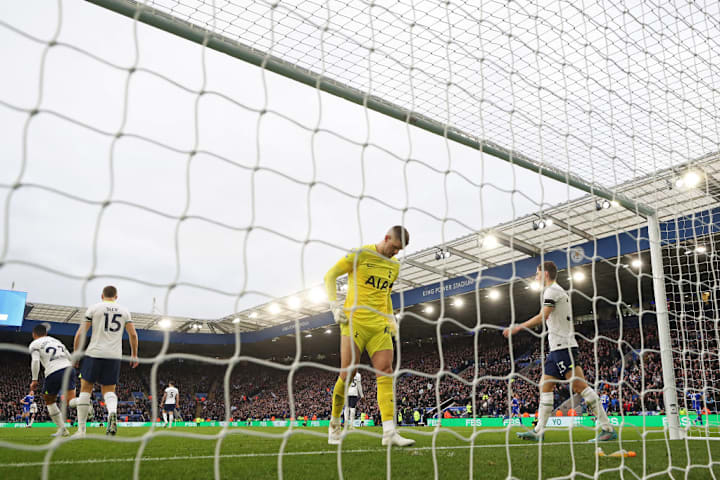 Fraser Forster Tottenham Leicester Premier League Goleada Futebol
