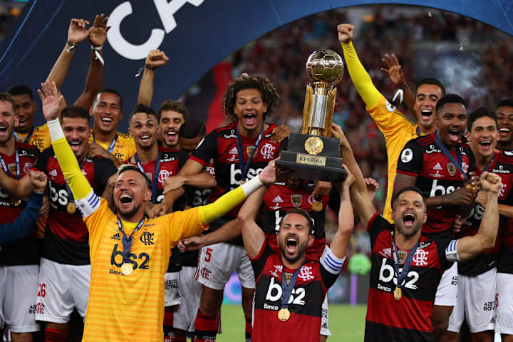 Everton Ribeiro, Diego Alves, Diego
