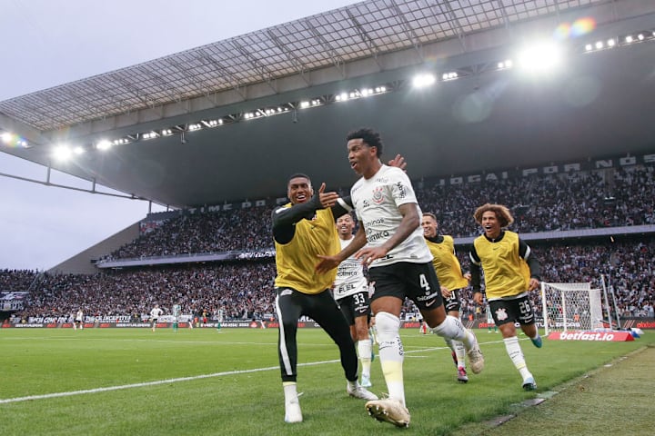 Gil Corinthians Futebol Brasileirão Campeonato Brasileiro