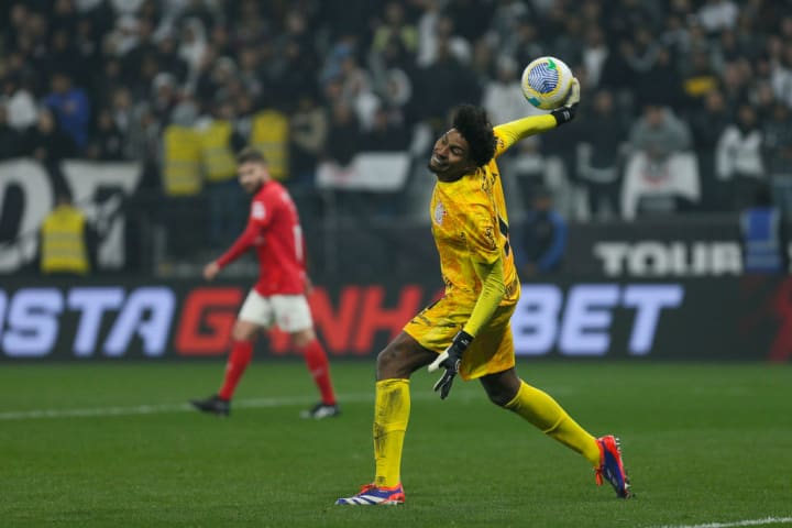 Hugo Souza, goleiro do Corinthian