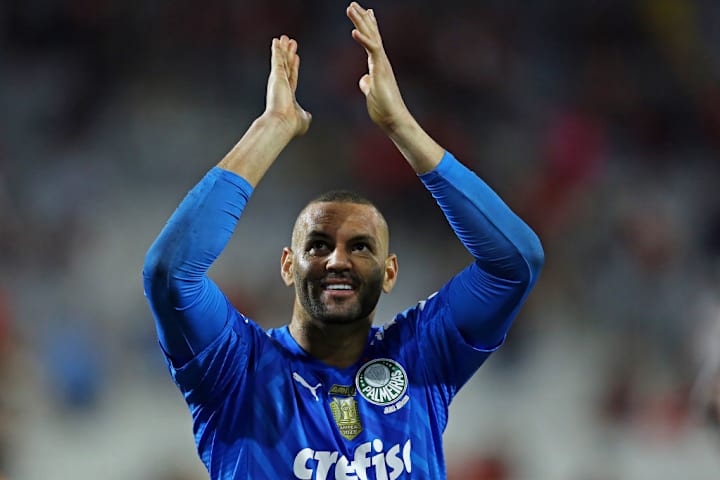Weverton, goleiro do Palmeira