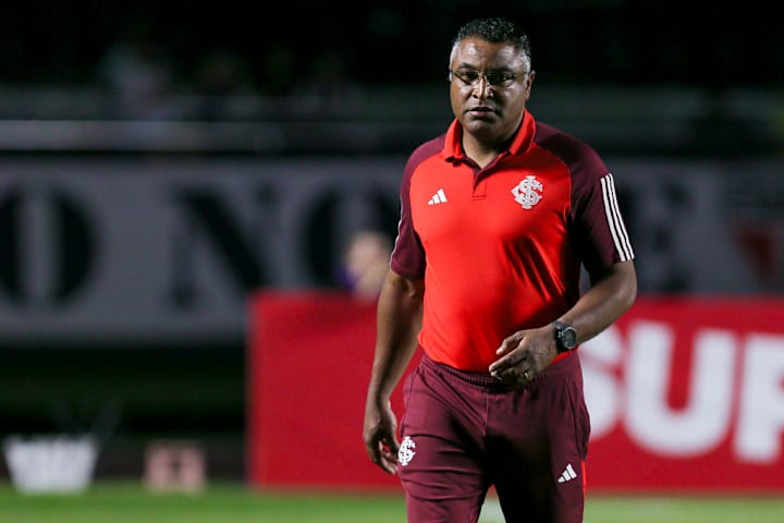 Roger Machado, técnico do Inte